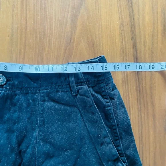 Everlane the Utility Darted Short - Picture 10 of 12